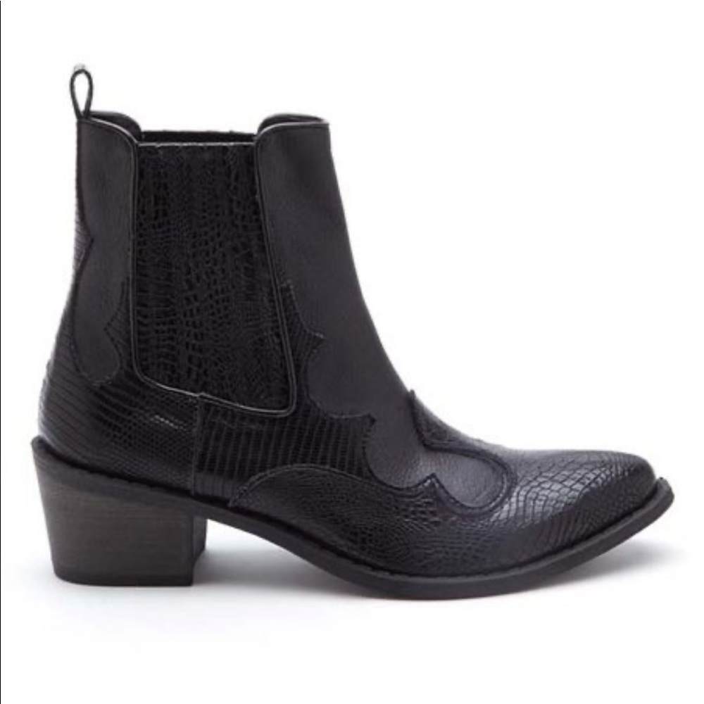 Cavalier Boots by Matisse
